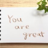 ＼子どもを褒められた時どうしてる？／